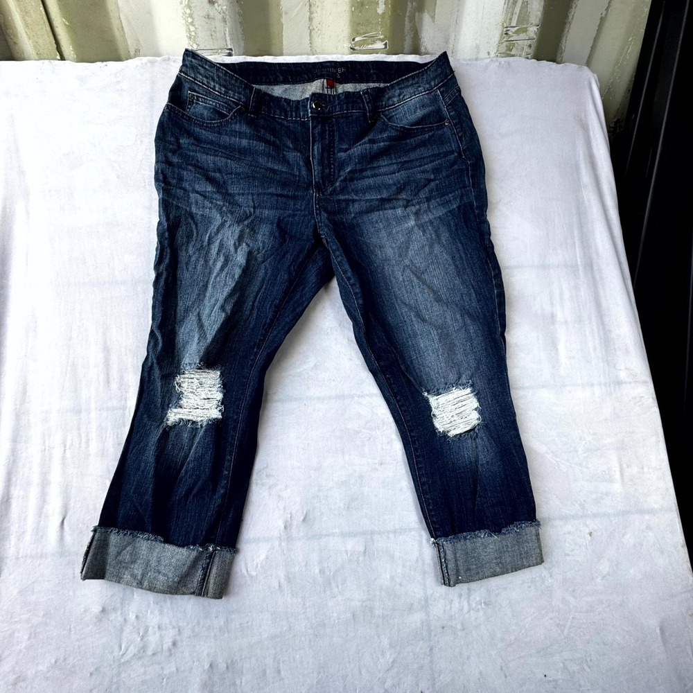 Jennifer Lopez Capri Jeans Womens 16W Blue Denim Medium Wash Distressed Cuffed